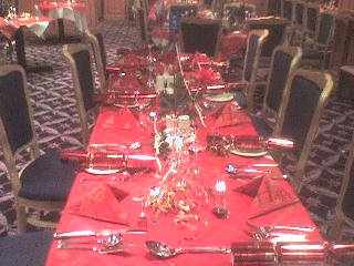 vianocna party a takto sme vyzdobili stol :-)