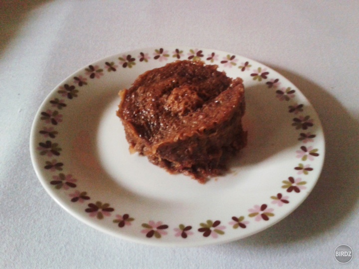 vyklopený sponge cake :) som robila koláč do hrnčeka po prvý krát podľa http://www.videacesky.cz/navody-dokumenty-pokusy/sorted-hrnickove-buchty a úplne fajnovo mi to vyšlo :) 