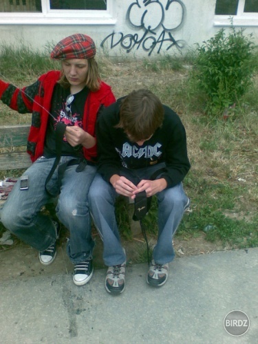 Vyšivame ROCK EN ROLL!!!