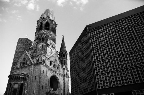 Berlín, Berlín.. alebo čo zostalo z kostola po jednej bombe