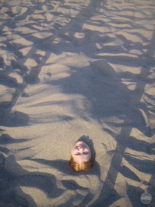 :D posledný deň na Karpathose- ešte doma som si našla piesok v hlave :D