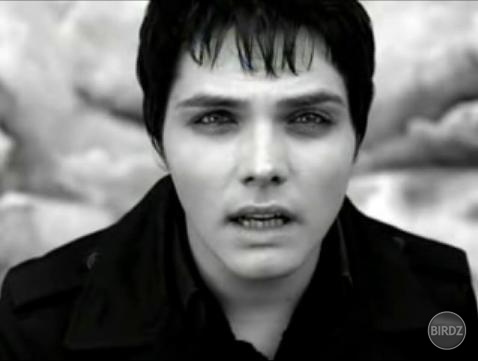 Gerard Way - no existuje niekto zlatší ??? Pochybujem ...