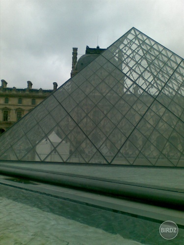 Louvre, akoze umelecka fotografia :D