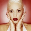 Gwen Stefani
už roky si drží jediný image v make-upe. Toto je jediné líčenie, ktoré podtrhuje ženskosť a eleganciu....