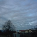 tieto oblaky sa stali 11.12.2008 okolo 08:15. ešte žiadne podobné som nevidela a myslím že ani neuvidím...
