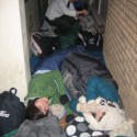 a tu sme spali vonku na podporu bezdomovcom:)