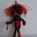 motaná bábika, výška 10cm, má ohybné rúčky aj nôžky, vhodná ako prívesok