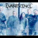 Evanescence....dobre sa hrá na klavíri...