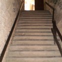 Červený kameň - schody