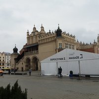 Krakow, stánok ponúkajúci masáže (ale kto vie?)