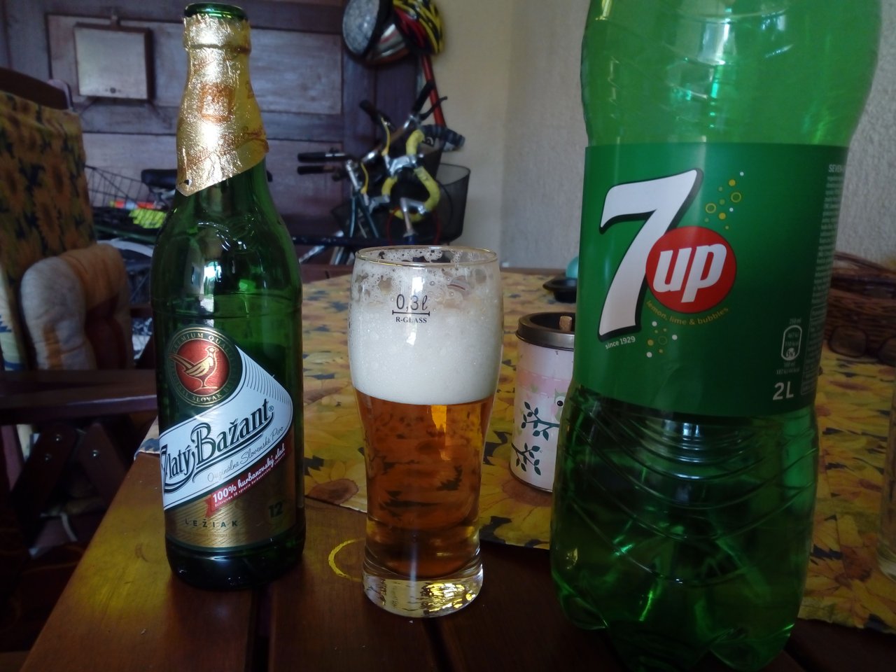 Toto je tradicna pochutka a nie te vase radler kktiny :D