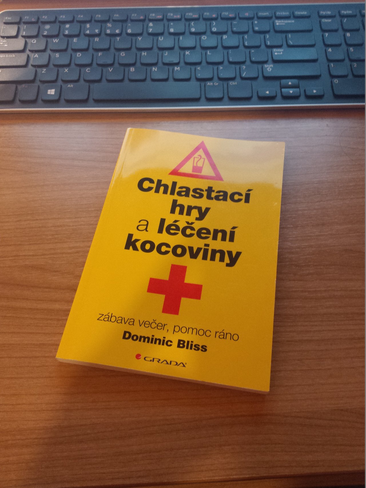 Dnes som dostal veľmi zaujímavú a podnetnú knihu od Vladqog-a ... alkoholickú :D 