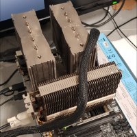 Niečo pre Pána Lytarytina. Jeden z mojich pasivne chladených PC. Vrátane zdroja, seasonic bez vetráku. 