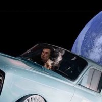 vystrelenie Muskvica do vesmiru na Muskvic aute 2025 colorized