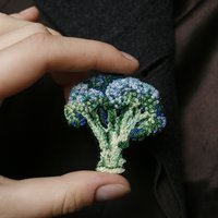 Brokoličková brošňa na predaj! 
https://www.instagram.com/zele_ninka/