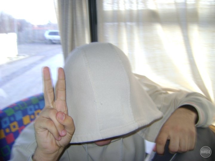 Výjazd fanúšikov do Skalice... Najebaný Sidečko... OMG nemôžem z tejto foto... 