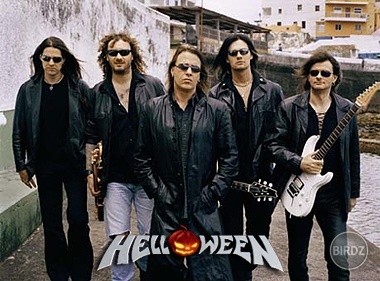 Čo viac dodať? Proste Helloween, tak ako ich mám rada :)