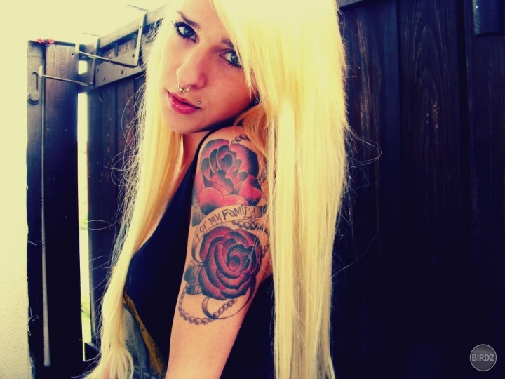 momentálne blond :)