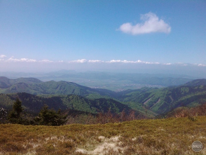 Horna luka :)) 4hodinky pešo z mojho domu :) Výhlad na rajec :)