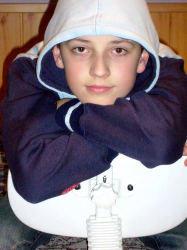 bráško -stredný