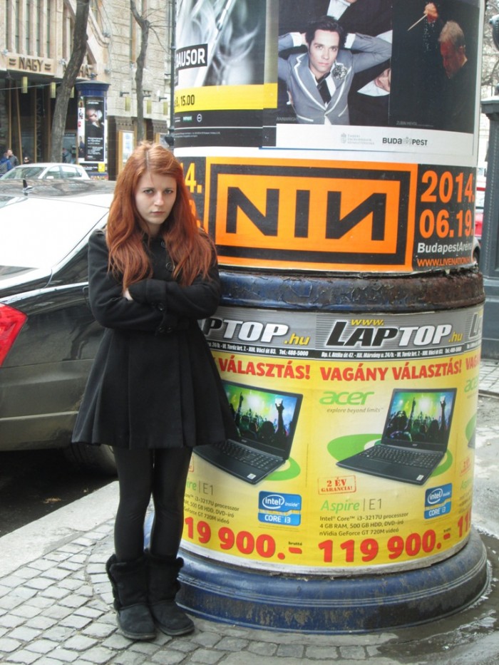 nemohla som si odpustit nahnevanu fotku,kedze mi zrusili koncert :(