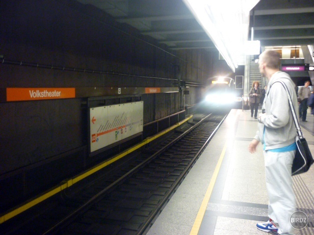 Viedenské metro:D Mohlo by byť aj v Bratislave:D