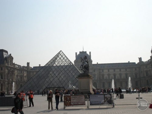 Louvre