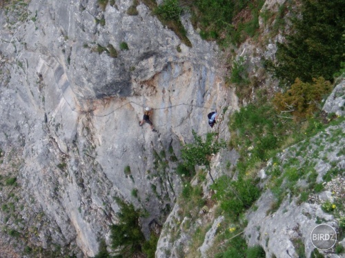 Ceski bratia sa trapia na zaverecnej C/D pasazi