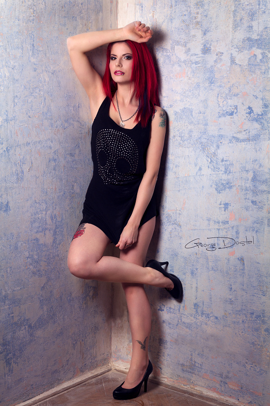 https://www.facebook.com/thenikkyree