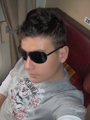 na ceste do prahy. neznasam vlaky...