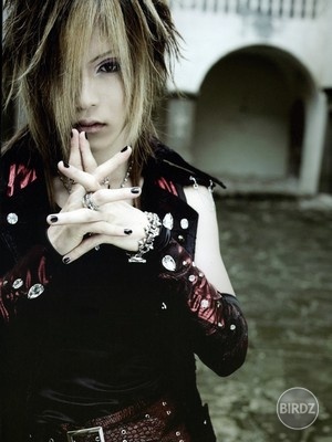 Uruha (the GazettE)