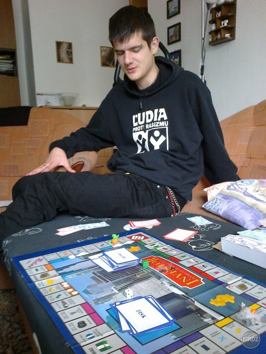 Wueeeej dnešný 5-hodinový maratón Investora! :D
Ach ,staré časy... :)