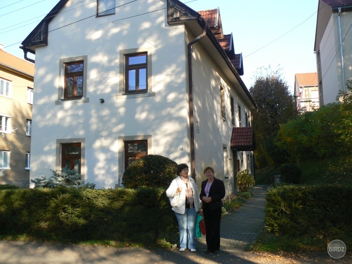 PAMäTNÝ DOM RODÁKOV KARPATSKÝCH NEMCOV V HANDLOVEJ V KTOROM JE MÚZEUM KARPATSKÝCH NEMCOV