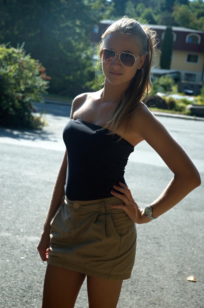 :-*