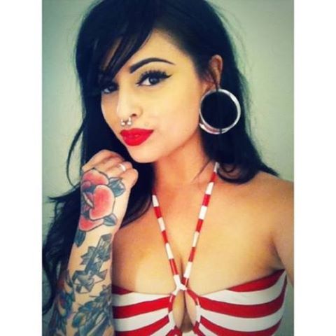 :3