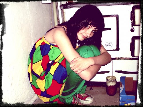 =Dto co mam hore to je sukna.. po mamine=D