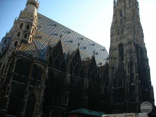 Starý známy Stephansdom - jedna z najznámejších historických pamiatok Viedne...