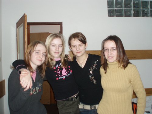 zľava:Zuzka Rodáková, JA, Zuzka Kadecká a Simona