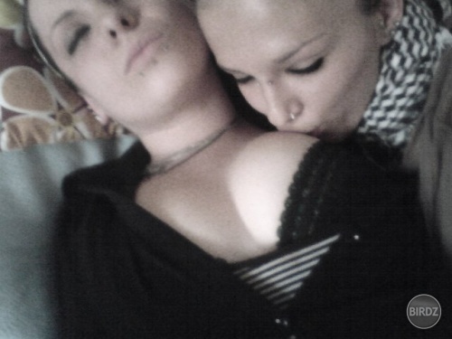 len akty pre foto :D :-* nic zle si nemysli :D