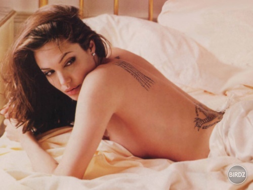 angelina-jolie-61

..fakt pekna, krasna herecka hm lol lol