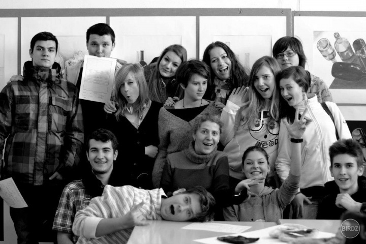 naša trieda aktuálna fotka z minulého štvrtka :) sme trieda s výtvarníkmi :)