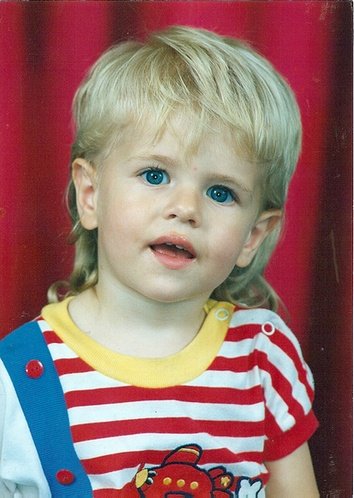 mee mlade casy.)