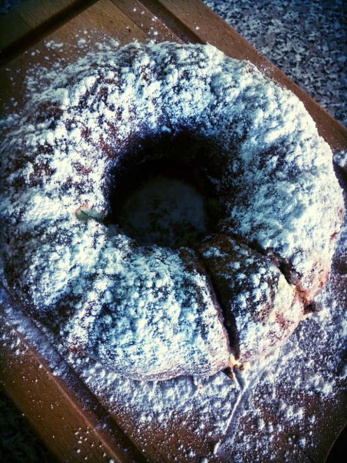 divná som asi, ale moja babka robila bábovku, ktorá nebola ani raw, ani vegan, ani fitness, ani healthy a presne takú budem mať vždy najradšej