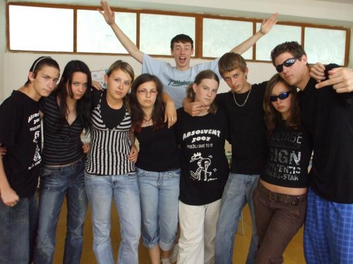 Akoze...vsetci drsne ksichty...jasne...chybicka se vloudila:D
