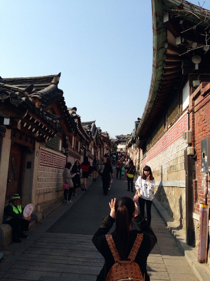 Bukchon Village plna turistov