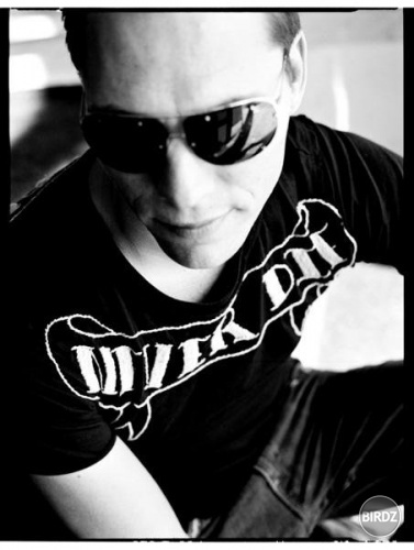 Tiesto (k nemu komentar netreba)
