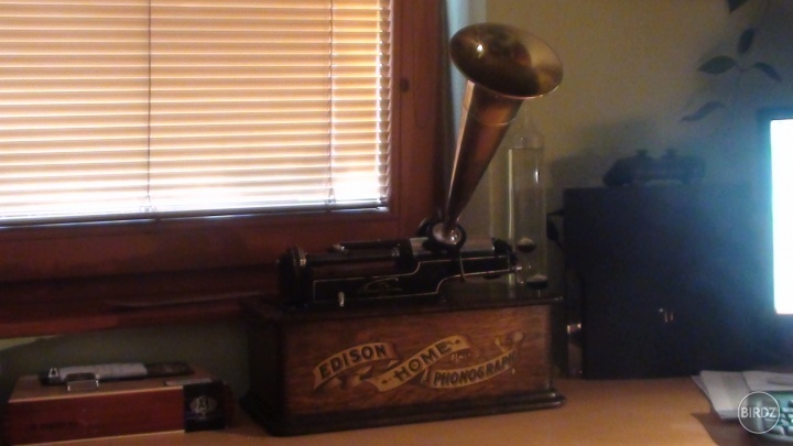 Edison Home Phonograph , circa 1905 , 2-4 minutovy stroj vo vybornom stave plne funkcny ;)