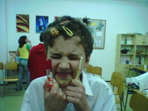 PeLciQ...ThO BoLo Na WiAnOcE...SmE Si W SkOLe DaWaLi DaRcEqY A ZoPar HoLiEq SmE Sa DoHoDLi A SmE NiExO KuPiLi Ay XLaPcOM :D