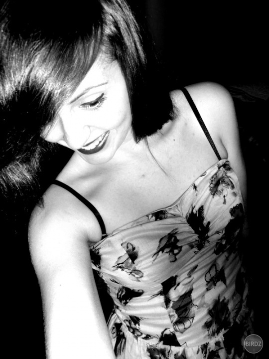 breathe, enjoy, dance, smile, live, have no regrets... NOW (:
