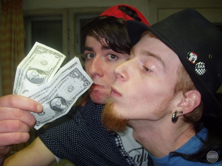 art klub money :D 